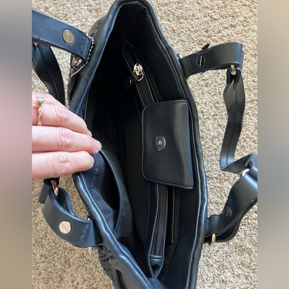 St.Johns Bay genuine leather shoulder bag dark navy almost black - Picture 6 of 9